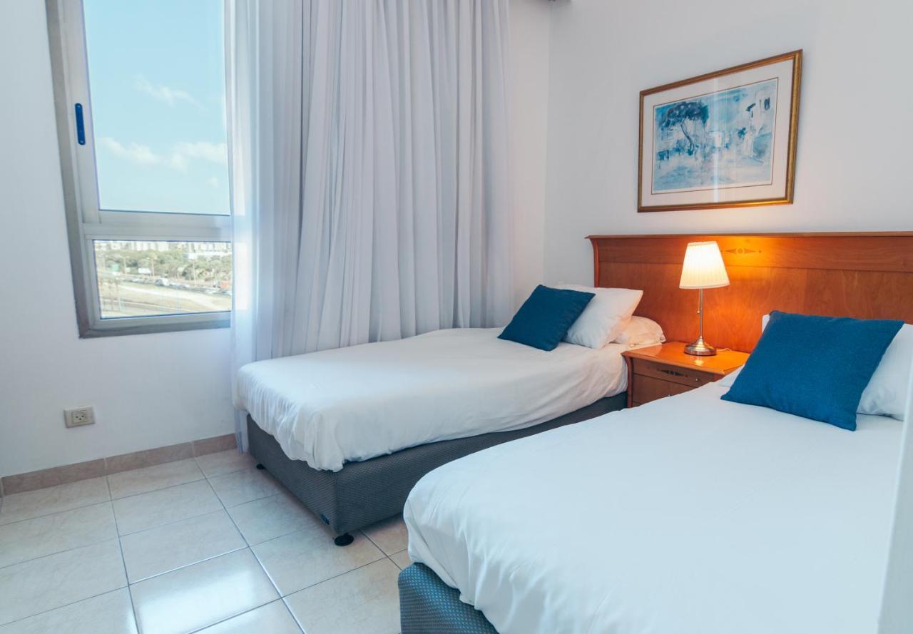 Almog Beach Apartments מגדלי חוף הכרמל חיפה المظهر الخارجي الصورة