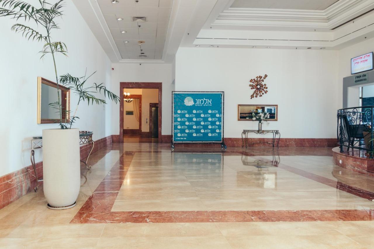 Almog Beach Apartments מגדלי חוף הכרמל חיפה المظهر الخارجي الصورة
