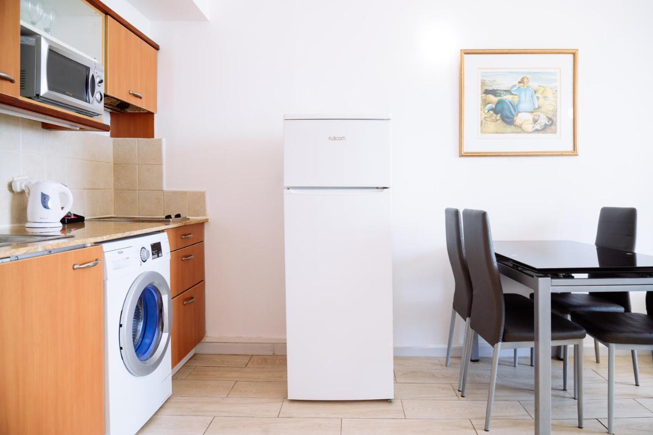 Almog Beach Apartments מגדלי חוף הכרמל חיפה المظهر الخارجي الصورة