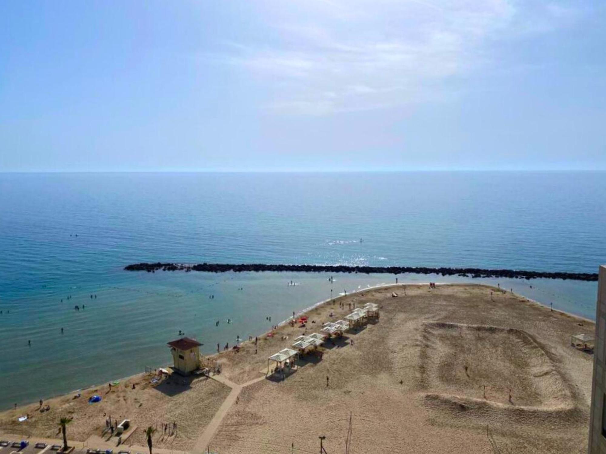 Almog Beach Apartments מגדלי חוף הכרמל חיפה المظهر الخارجي الصورة